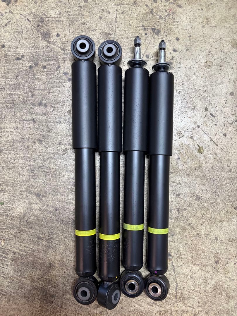 新車外し　ジムニー jb64ショックアブソーバー 4本セット オーリンズ】ショックアブソーバー1台分4本セット JB64Wジムニー/JB74W