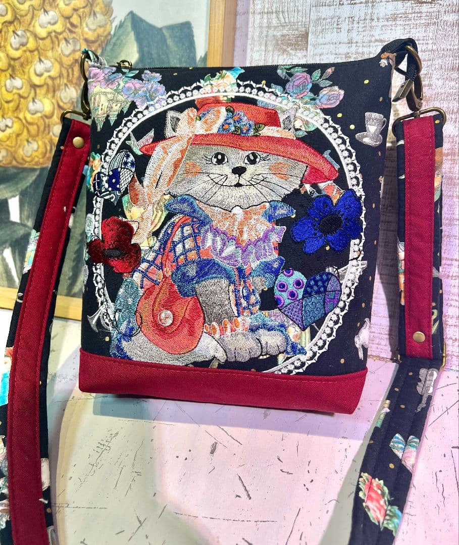 お洒落ニャンです♡ジョリーフルール♡ロラライハリス生地♡刺繍の