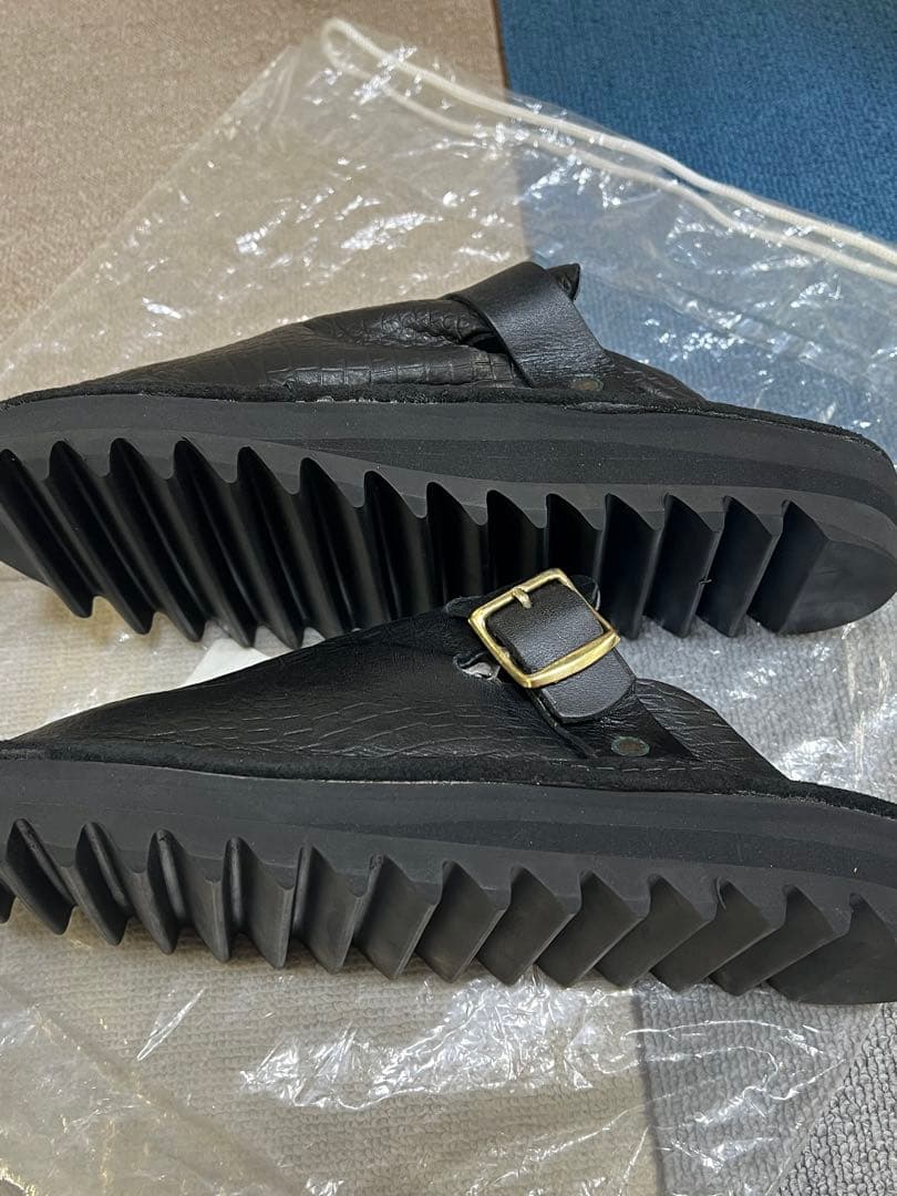 本日まで【ピースメーカー別注】THE SANDALMAN BUCKLE CLOG - メルカリ