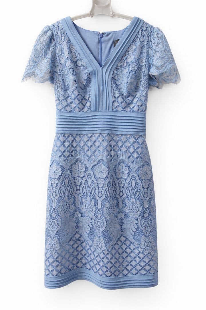 TADASHI SHOJI ワンピース　ドレス 𝗧𝗔𝗗𝗔𝗦𝗛𝗜 𝗦𝗛𝗢𝗝𝗜 𝘑𝘢𝘱𝘢𝘯 𝘰𝘧𝘧𝘪𝘤𝘪𝘢𝘭