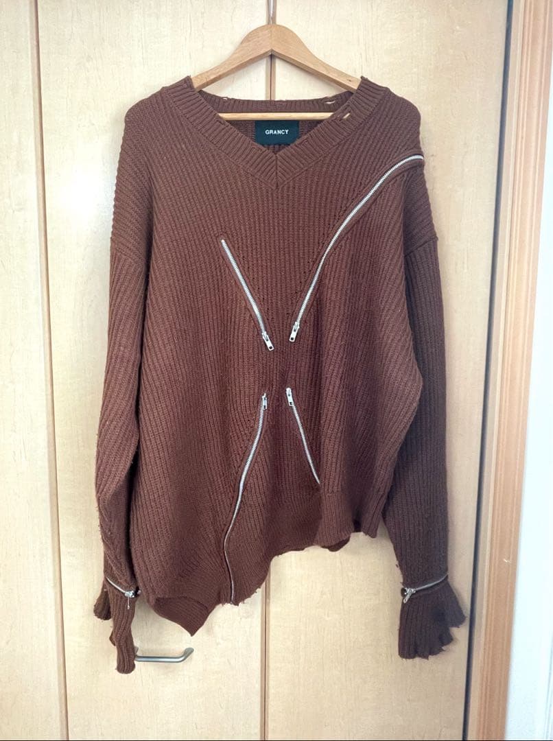 GRANCY】ジップデザインアシンメトリーニット グランシー - メルカリ