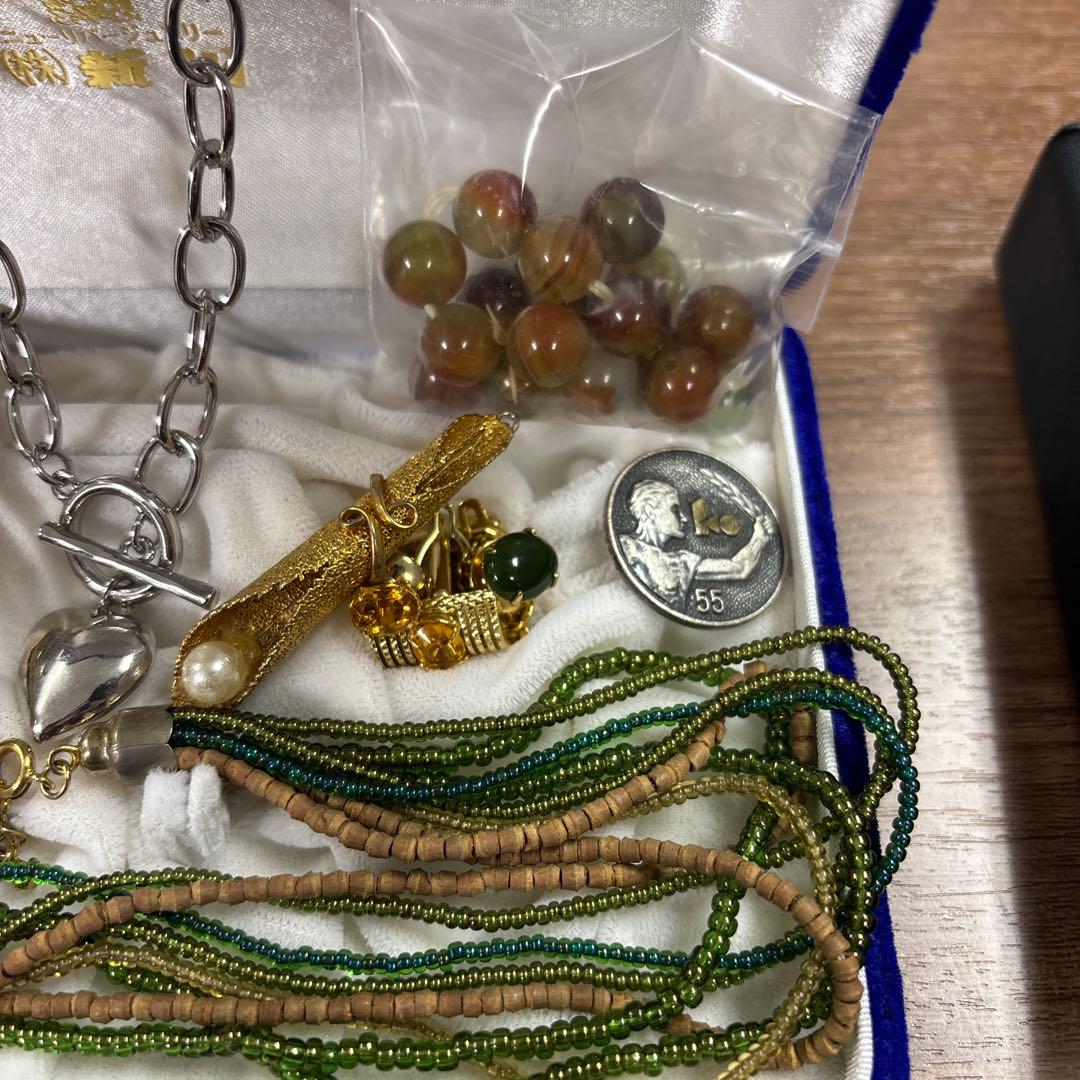 遺品整理】アクセサリー まとめ - メルカリ