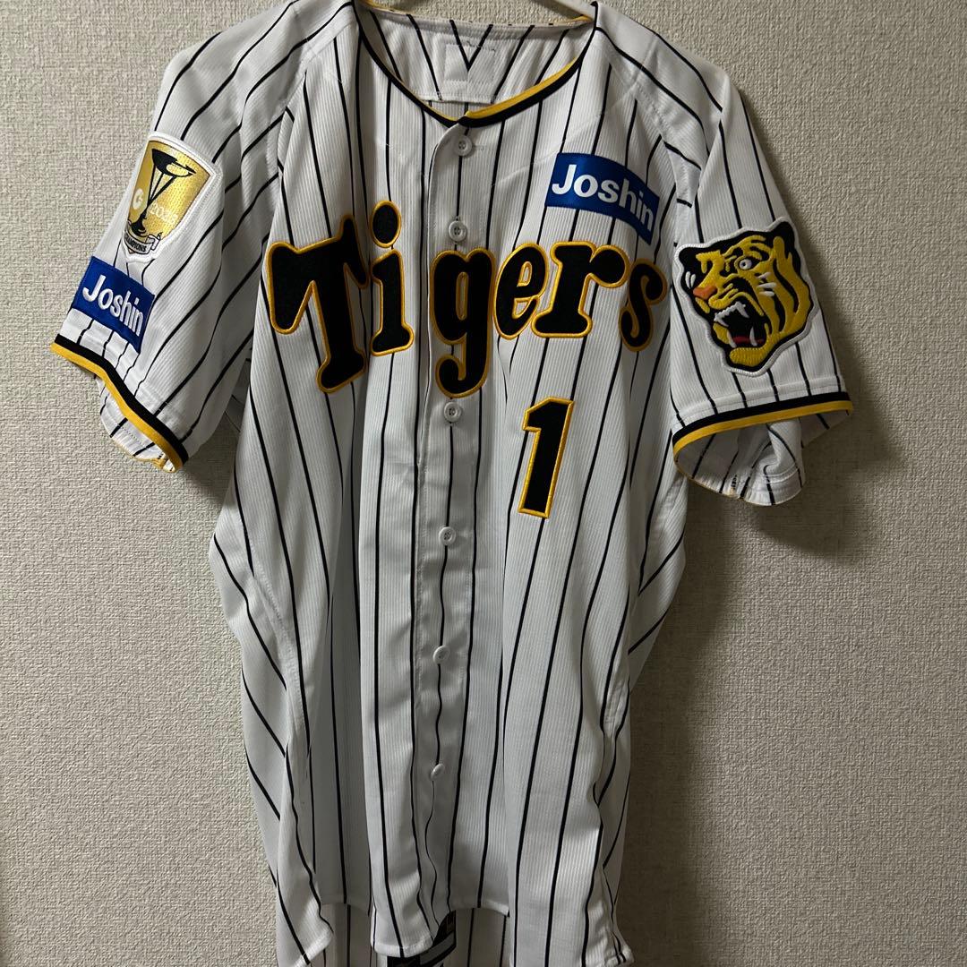 阪神タイガース　プロコレユニフォーム　森下翔太選手　2024年　Mサイズ Amazon.co.jp: 阪神タイガース 森下翔太 レプリカユニフォーム ホーム
