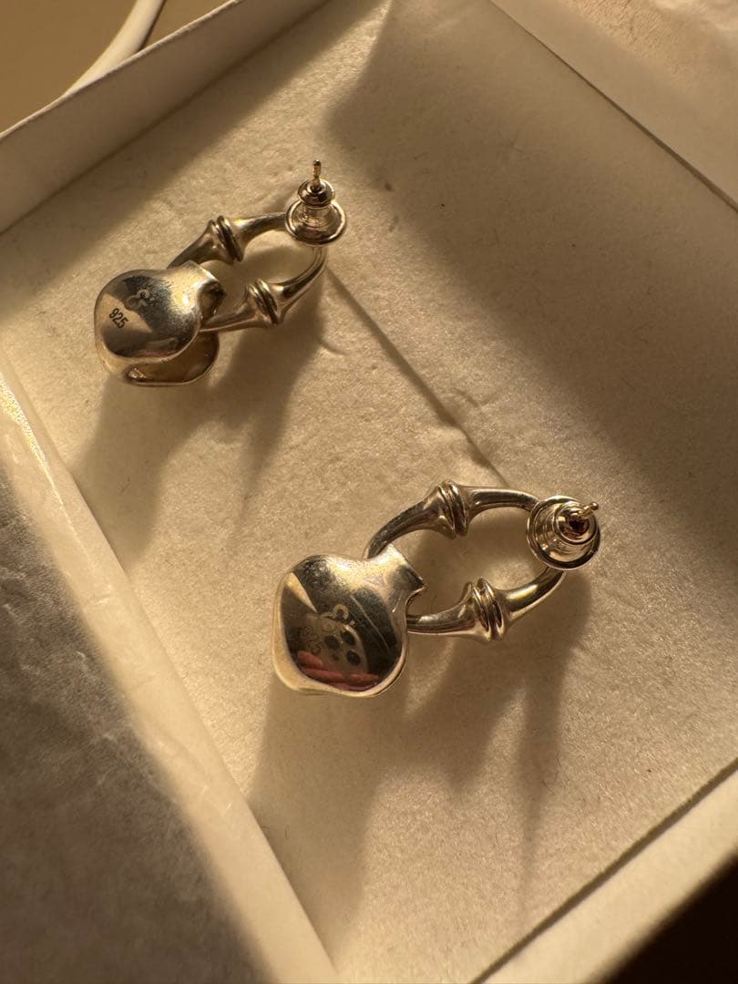 heres ヒヤーズ SPINAL DOUBLE PIERCE SPINAL DOUBLE PIERCE – h'eres