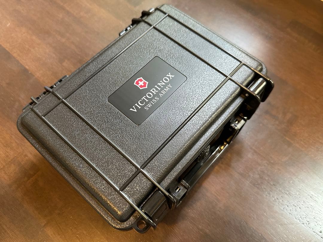 ヴィクトリノックス スナップオン ダブルネーム 時計 マルチツール 未