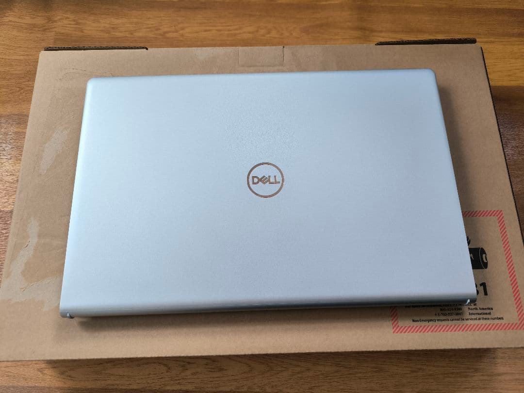 DELL inspiron 15 3520　Core i5ノートパソコン+おまけ DELL Inspiron 15 3520 NI55-EHHBS [ 15.6in | FHD | Core i5-1235U