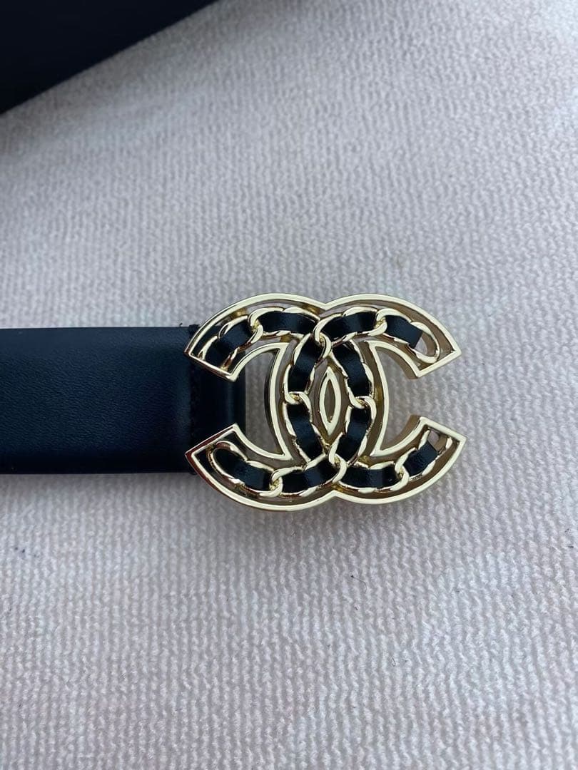 CHANEL ブラックレザーベルト ゴールドバックル - メルカリ