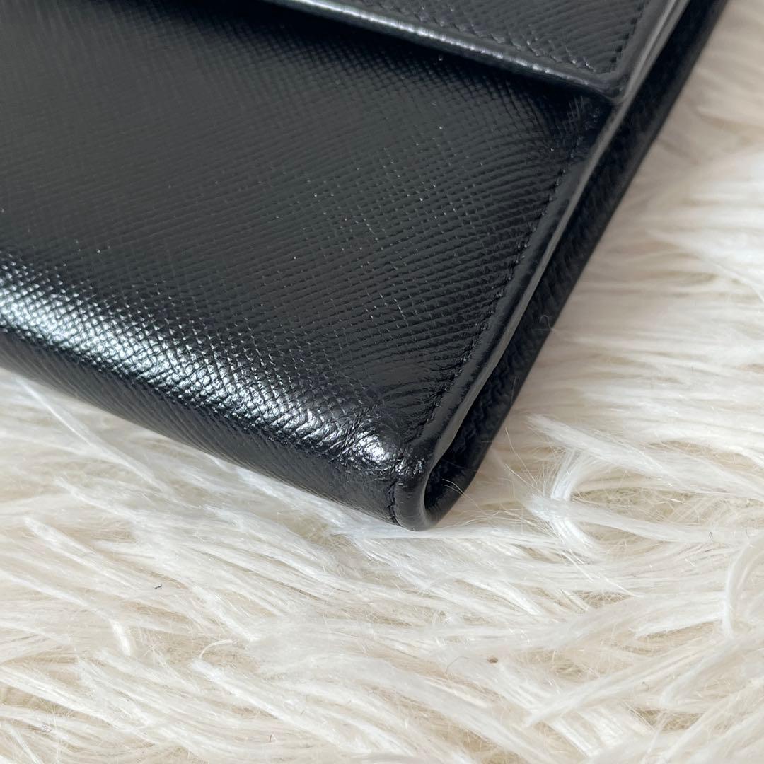 未使用級✨PRADAプラダ 三つ折り財布 サフィアーノ レザー ブラック