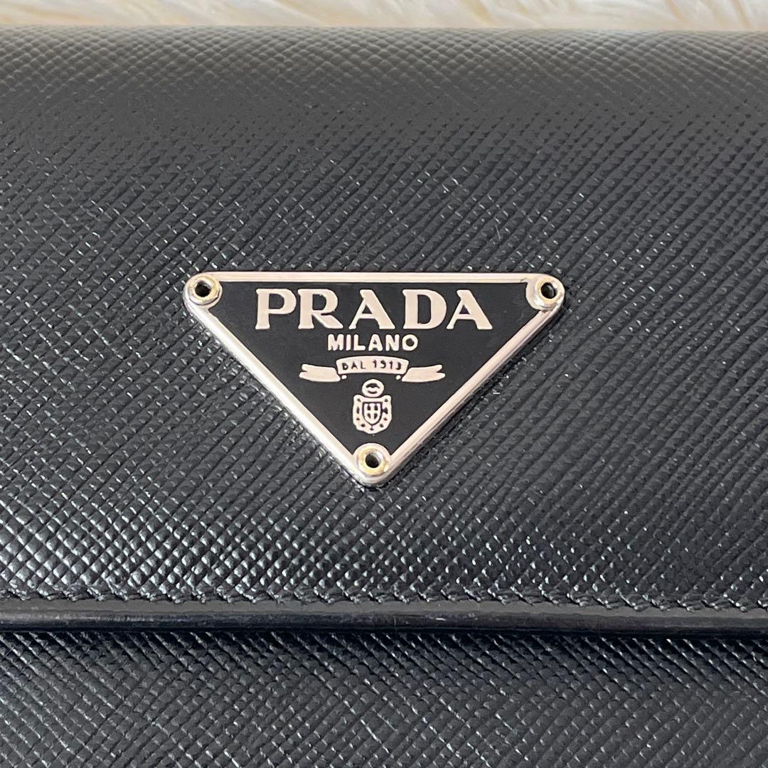 未使用級✨PRADAプラダ 三つ折り財布 サフィアーノ レザー ブラック