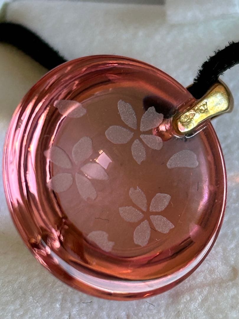 バカラネックレス バカラ桜 ゲランコラボ K18 750 - メルカリ