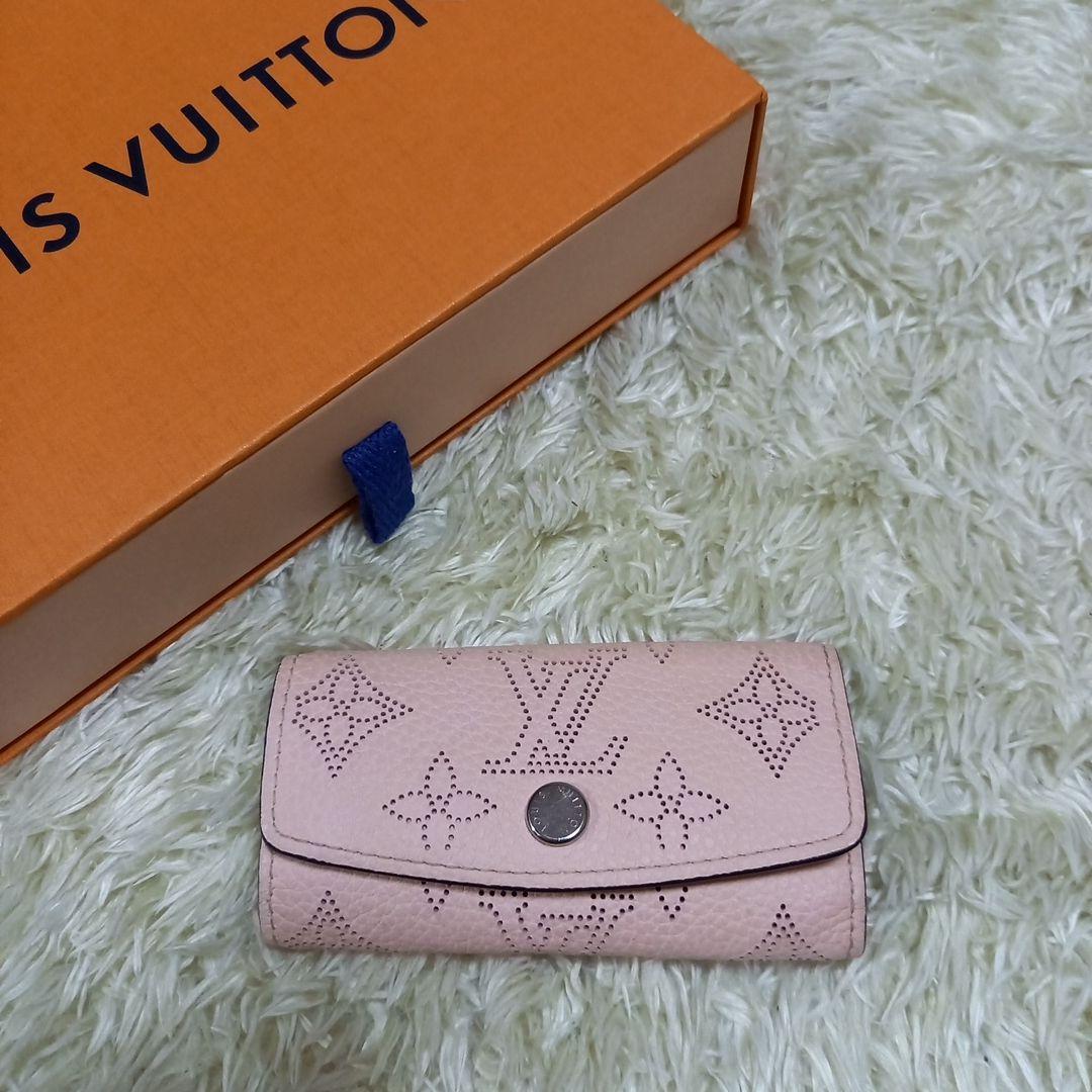 LOUIS VUITTON マヒナ ミュルティクレ4 レザーキーケース ICタグ
