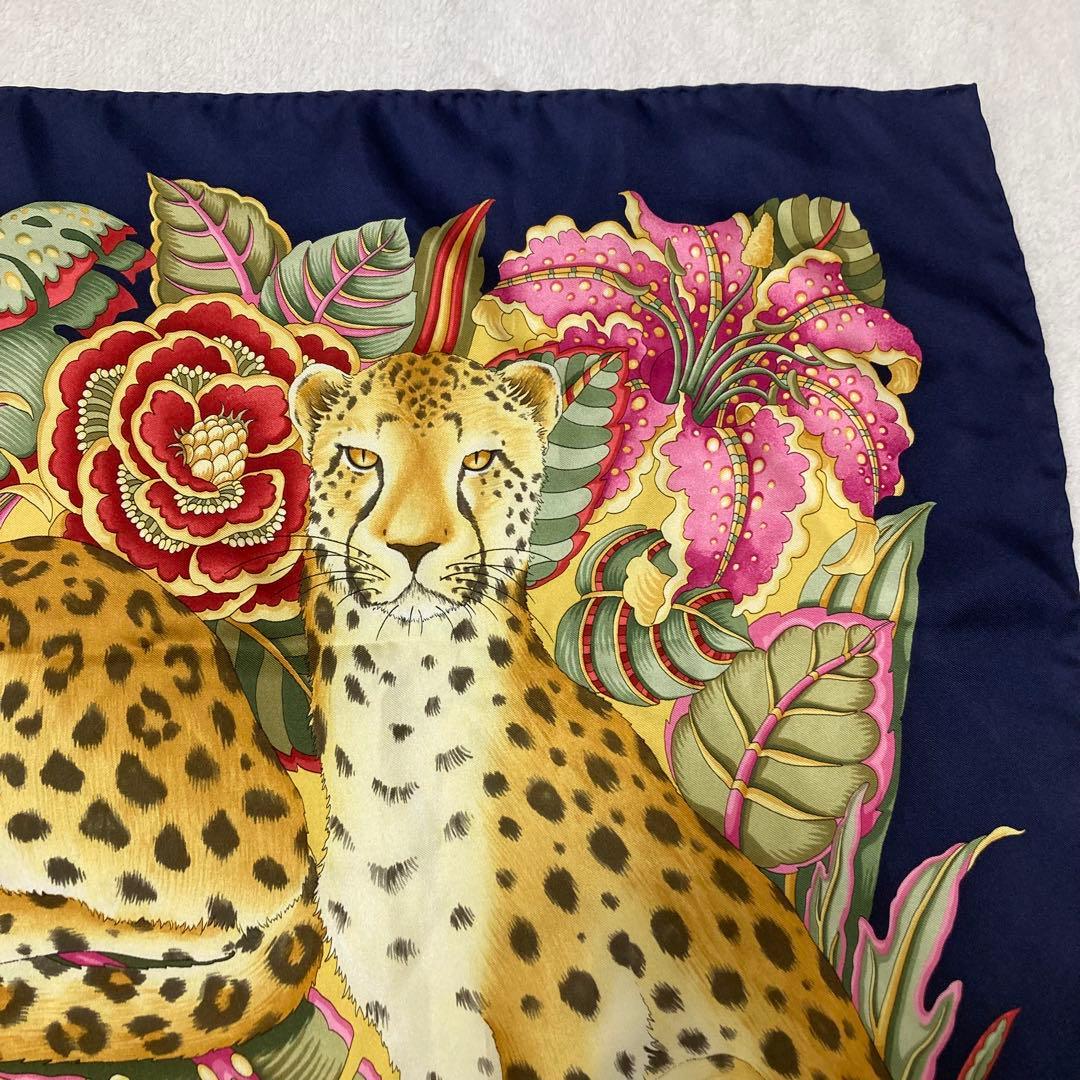 希少Salvatore Ferragamo シルク100%イタリア製大判スカーフ - メルカリ