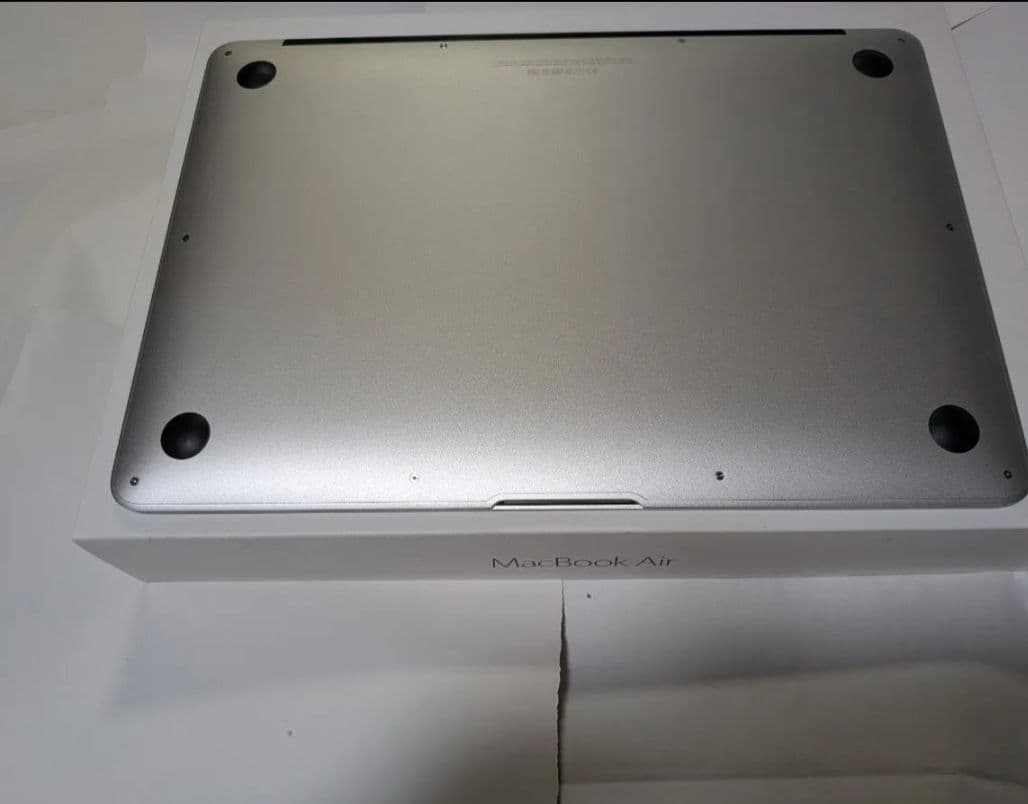 MacBook Air 13inch 1.8GHz Core i5 仮想マシン