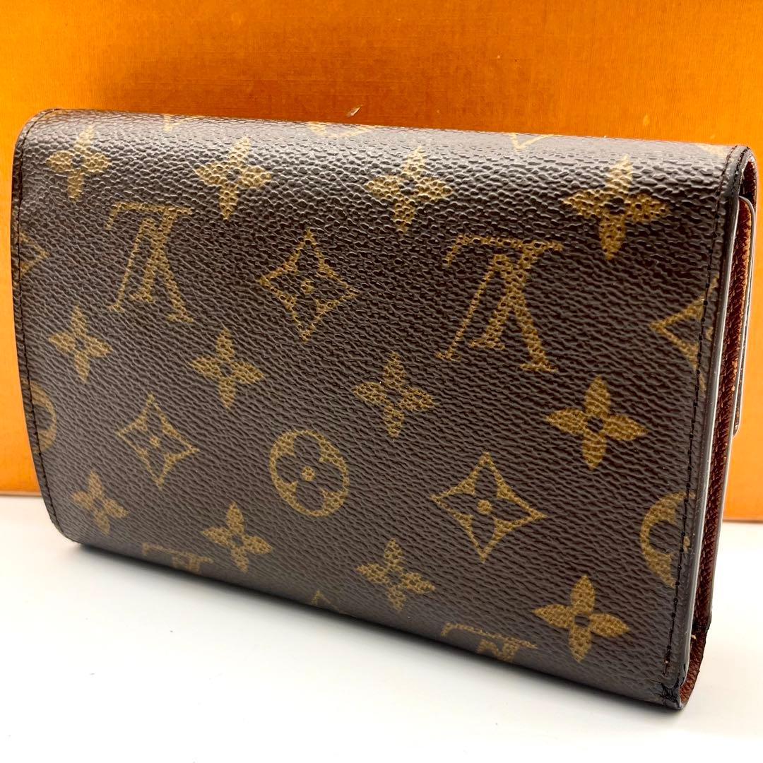 ルイヴィトン モノグラム ポルトトレゾールエテュイパピエ 3つ折り財布