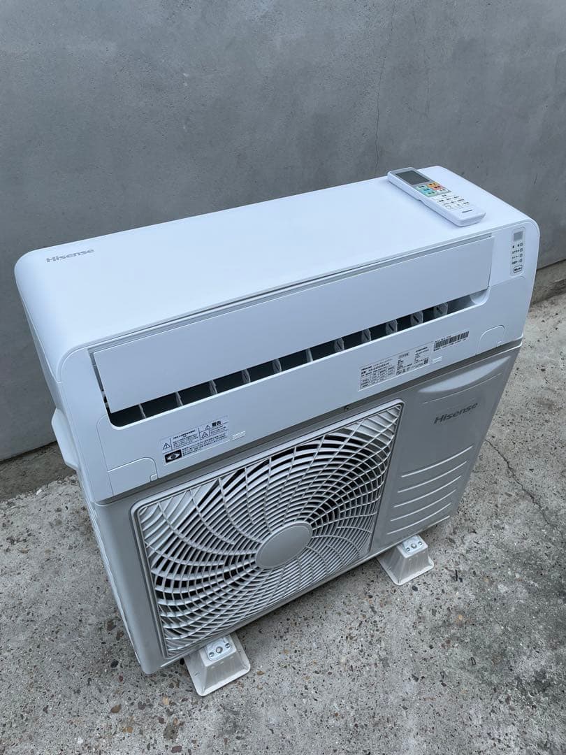 半年使用の美品　ハイセンス　14畳用エアコン　HA-S40G2E4 ハイセンス HA-S40H2E5-WS 14畳向け 冷暖房エアコン e angle select S