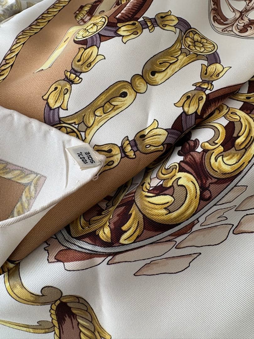 エルメス カレ90 Roues de Canon 大砲の車輪 ベージュ スカーフ - メルカリ