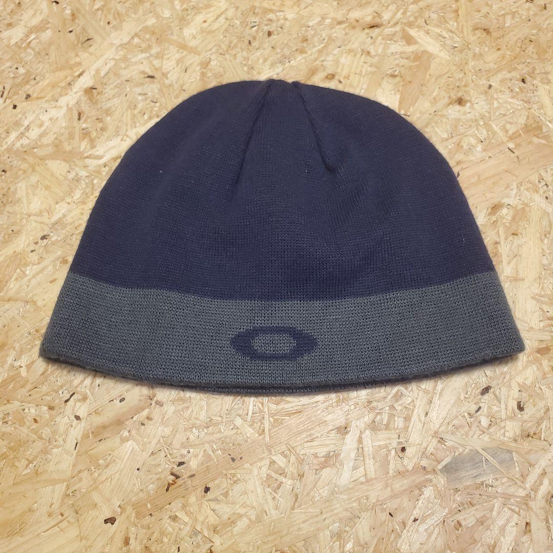 OAKLEY/オークリー】ニット帽 赤タグ archive - メルカリ