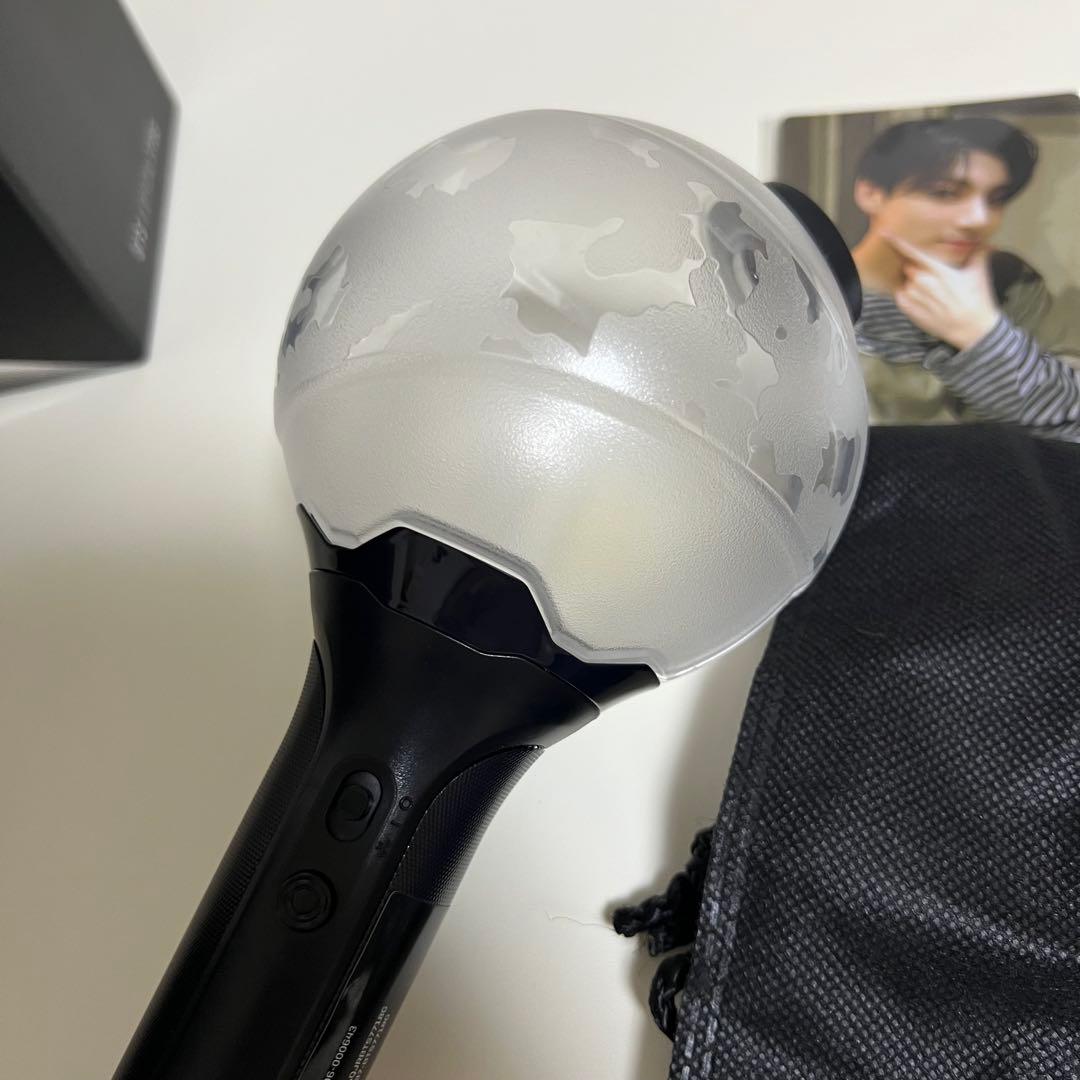 BTS ペンライト 2個セット - メルカリ