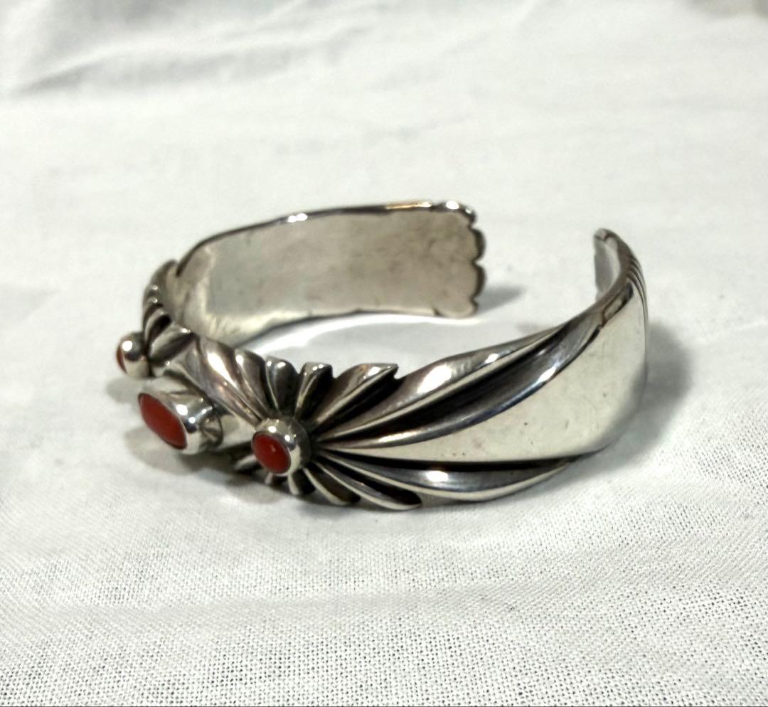 cippy crazy horse サンバースト バングル コーラル 超希釈 - メルカリ