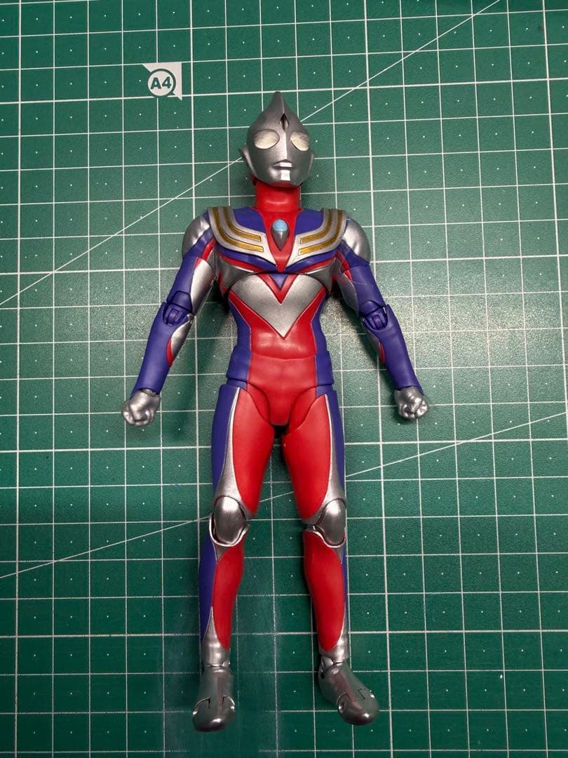 検品未使用 S.H.Figuarts（真骨彫製法）ウルトラマンティガマルチタイプ