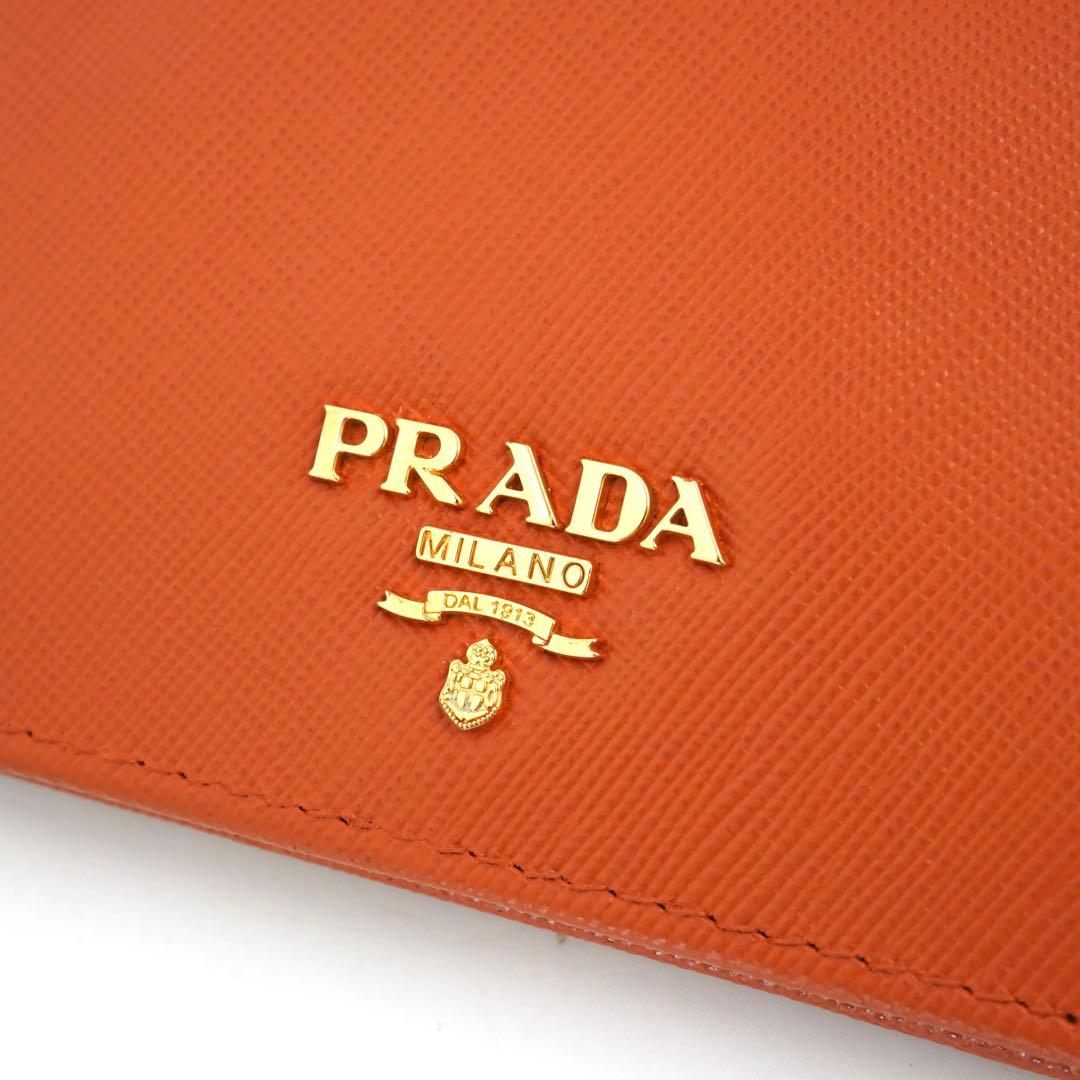 ✨未使用展示品・箱付き✨ PRADA ミニ財布 サフィアーノレザー 二