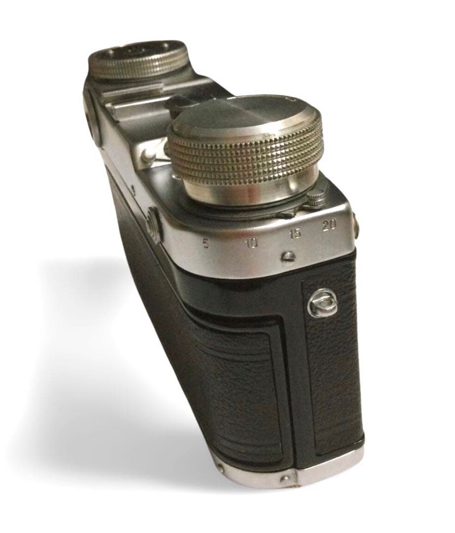 希少品】旧ソ連 LOMO製 Leningrad レニングラード ゼンマイ駆動 - メルカリ