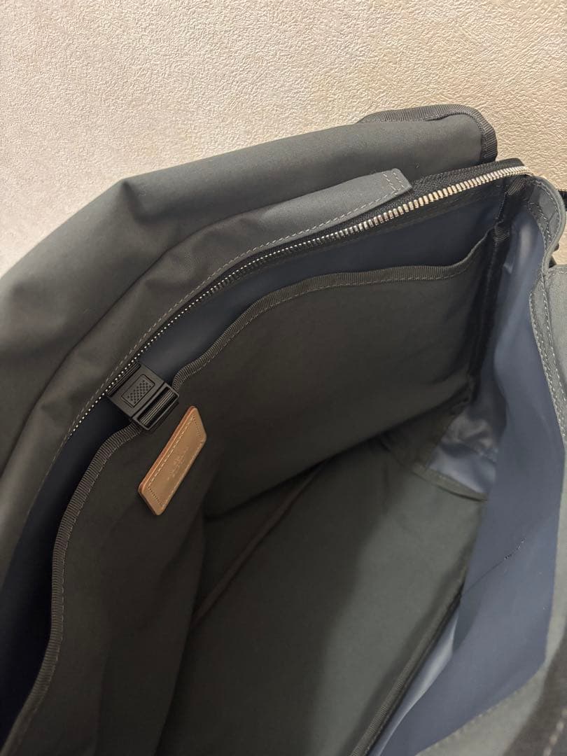 スタンダードサプライ SIMPLICITY フラップメッセンジャー グレー