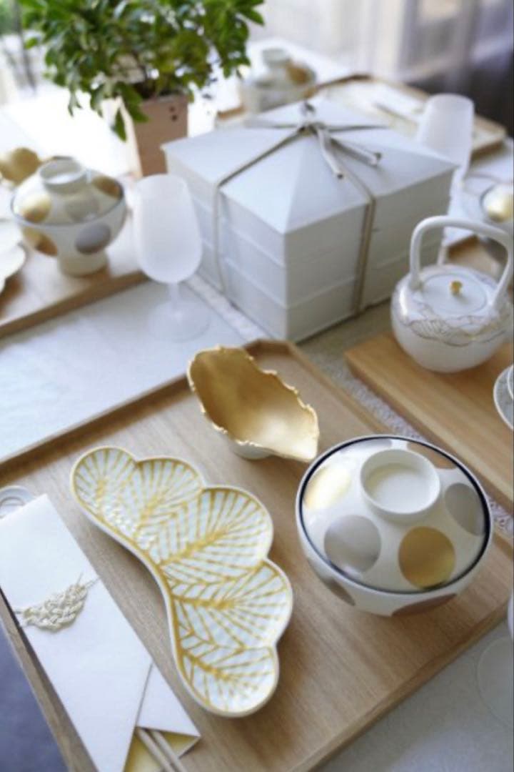 ６姉妹ママ様ご依頼錦金松葉形前菜皿　緑金白金　赤金　青銀　亀銘々皿　12点セット