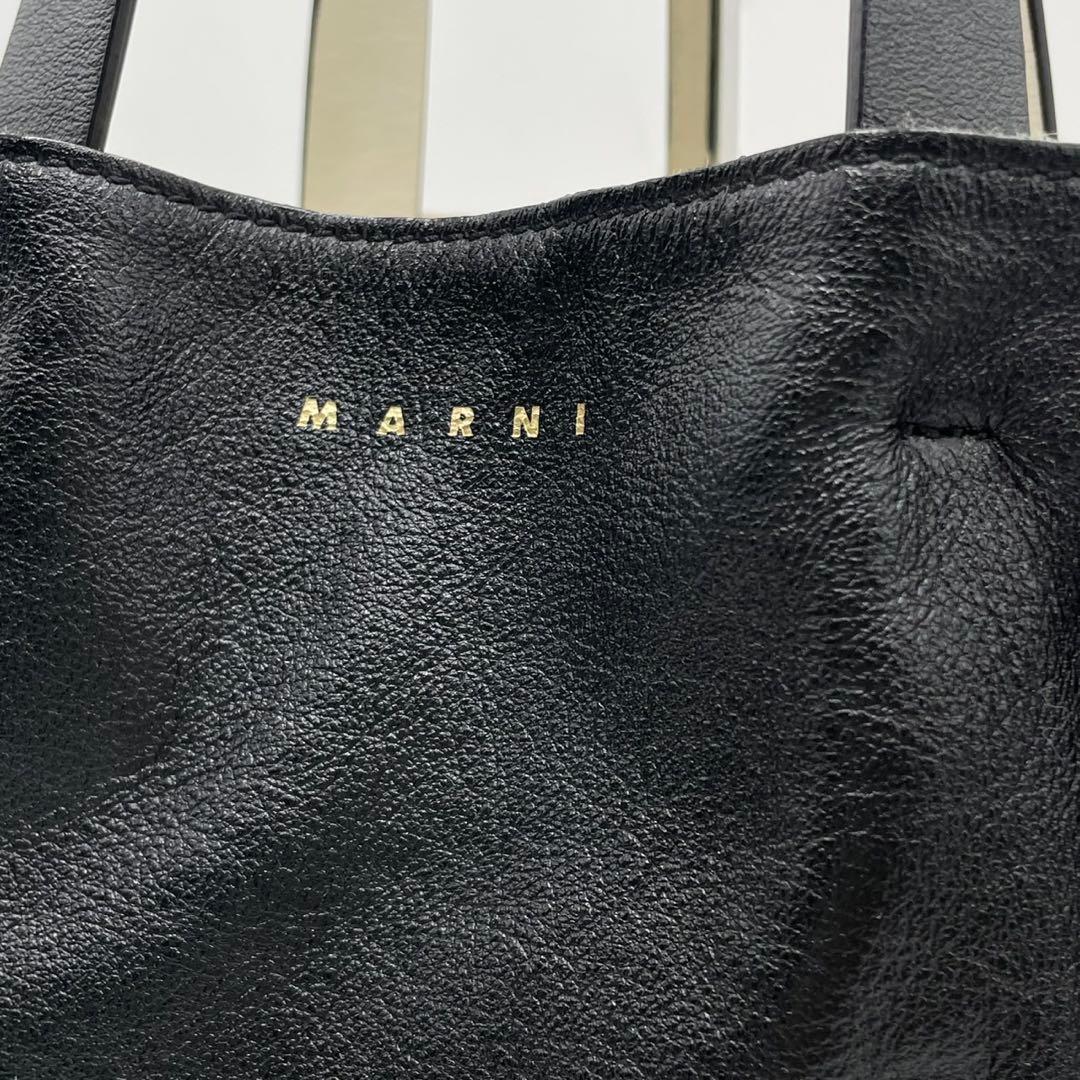 極美品○ マルニ ミュゼオ ソフト 2way ハンドバッグ バイカラー