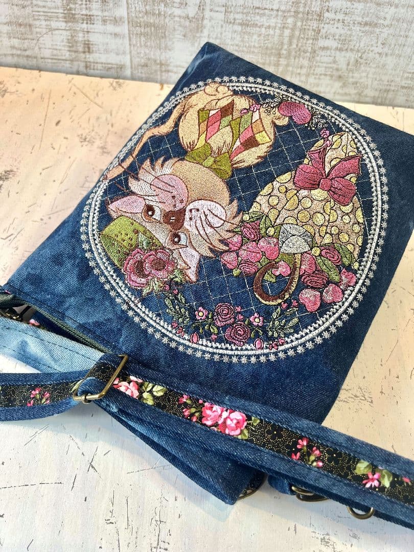 ロラライハリス♡ダークブルーWデニム♡刺繍のショルダーバッグ