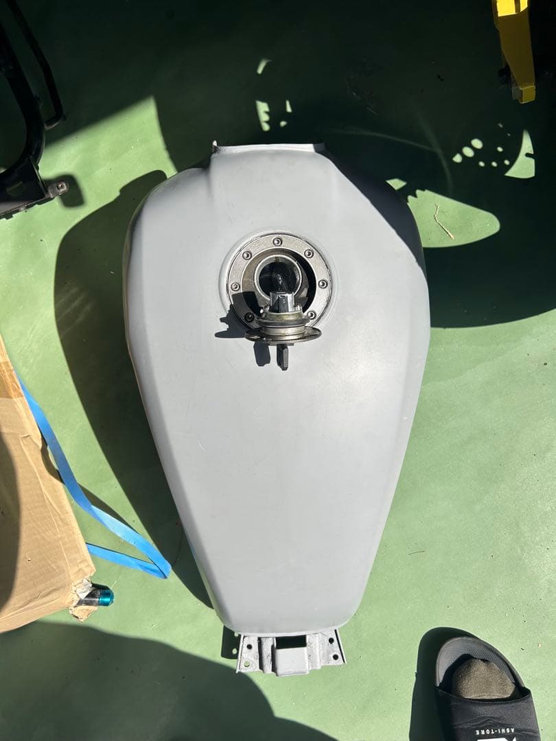 xjr4004HM 前期タンク - メルカリ