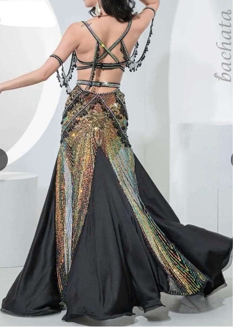 ベリーダンス衣装 黒✖️ゴールド ベリーダンス衣装 トップス スパンコールチューブトップ(ロング