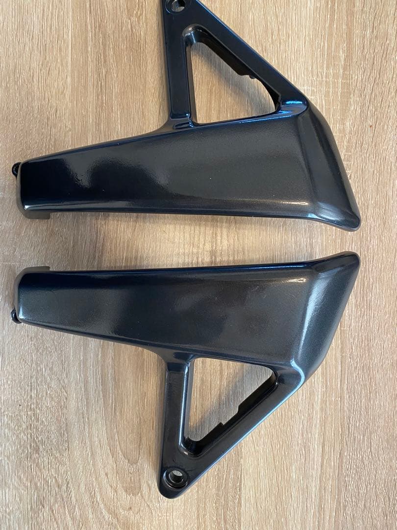 バリオス250 純正ラジエーターカバー　ラジエーターガード　ガンメタ塗装後未使用 オリジナル バリオス1.バリオス2用 ラジエーターカバー 鏡面ステンレス