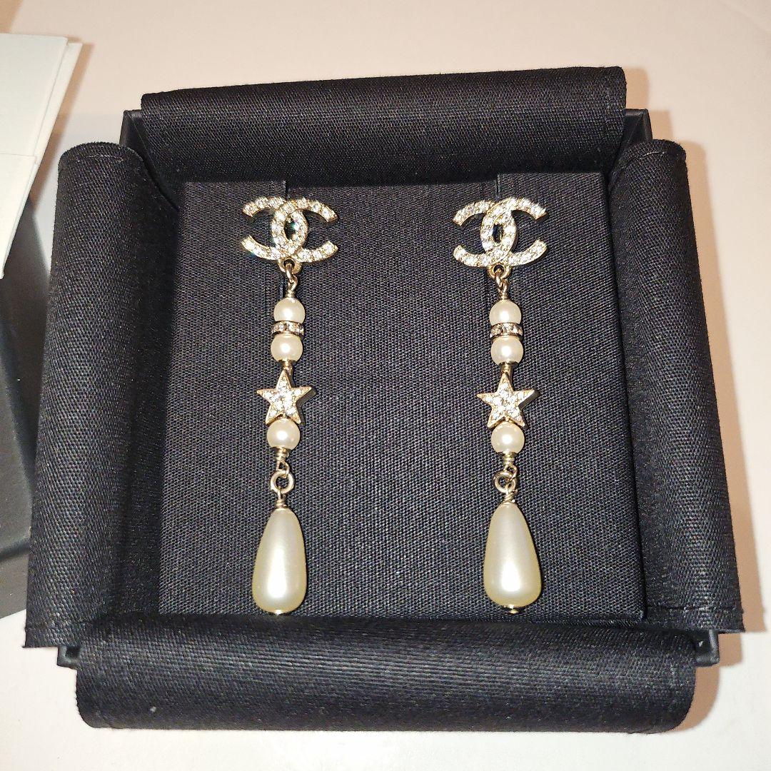 CHANELシャネル ロングピアス - メルカリ