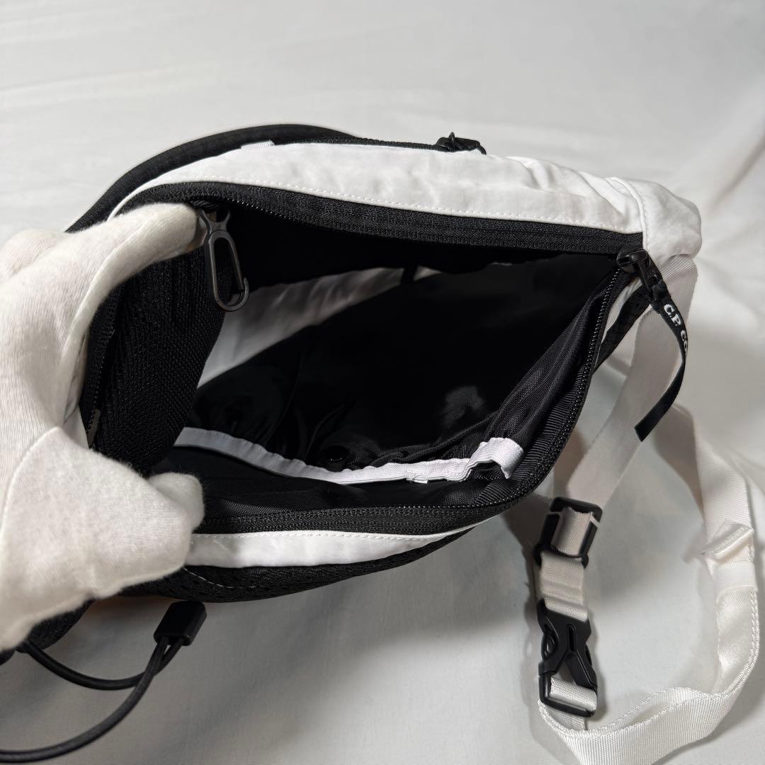 【定価3.7万】C.P.Company ボディ ショルダー バッグ ホワイト