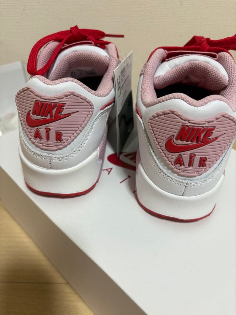 新品未使用NIKE エアマックス90 バレンタインデー　22.5cm