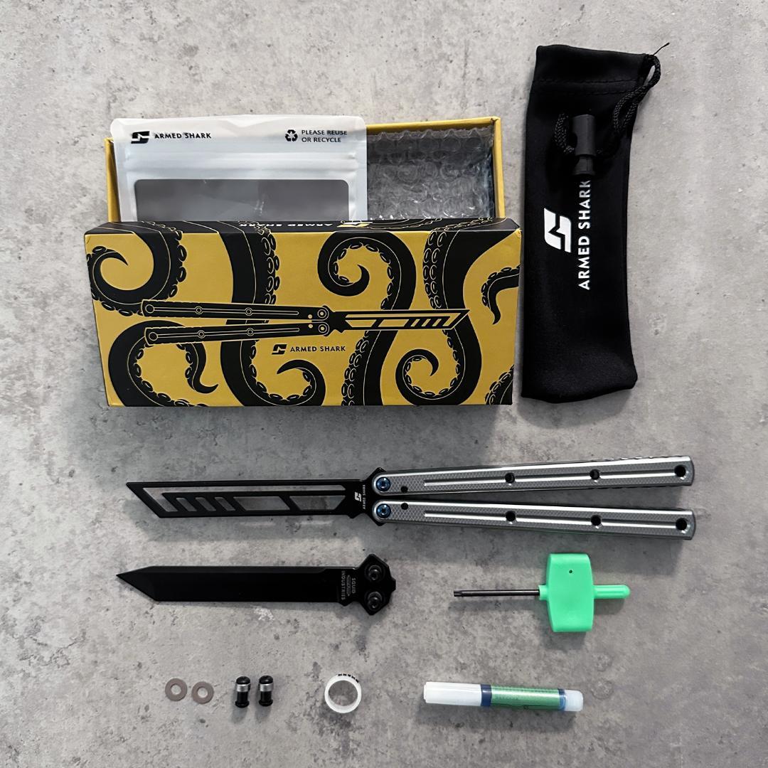 バタフライナイフ ARMED SHARK Krake raken V3 - メルカリ