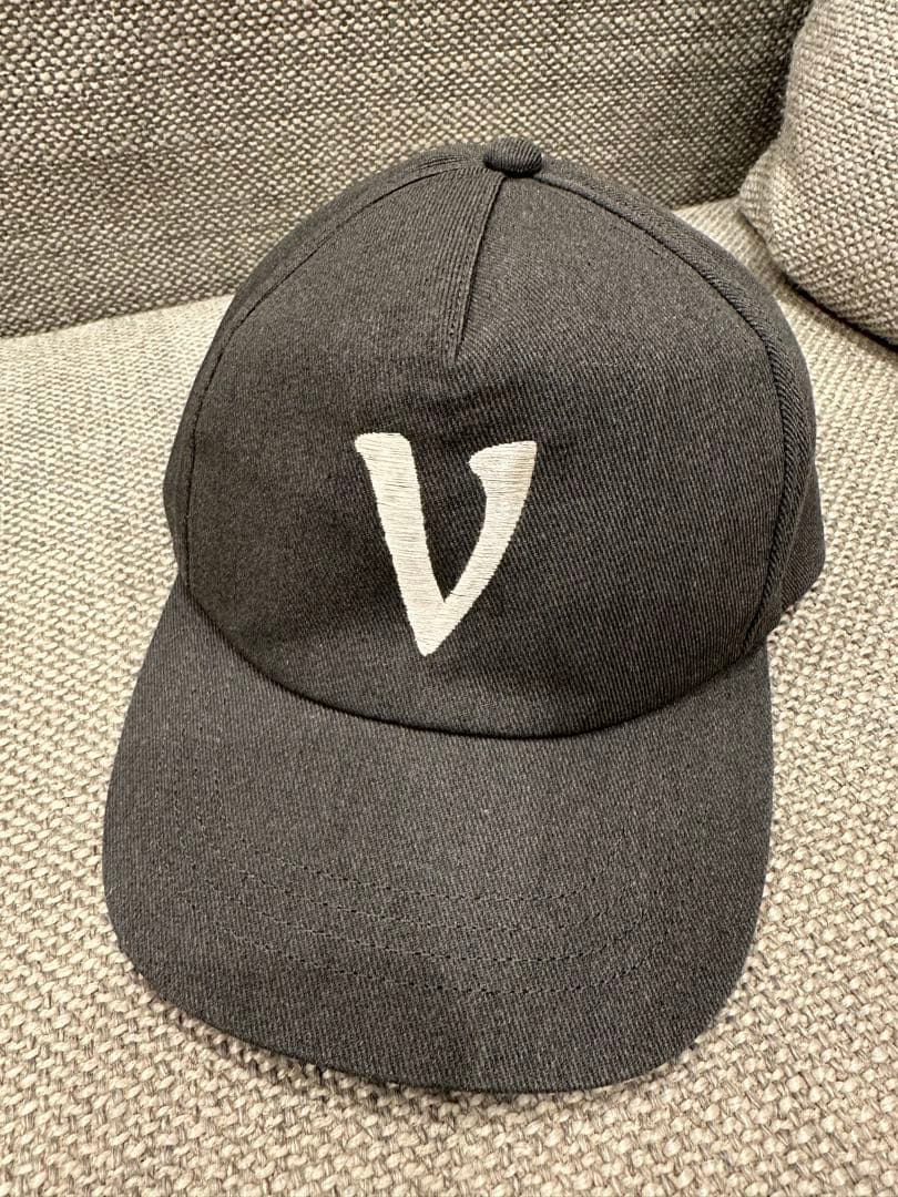 OVY Initial Cap(gray) KAJA