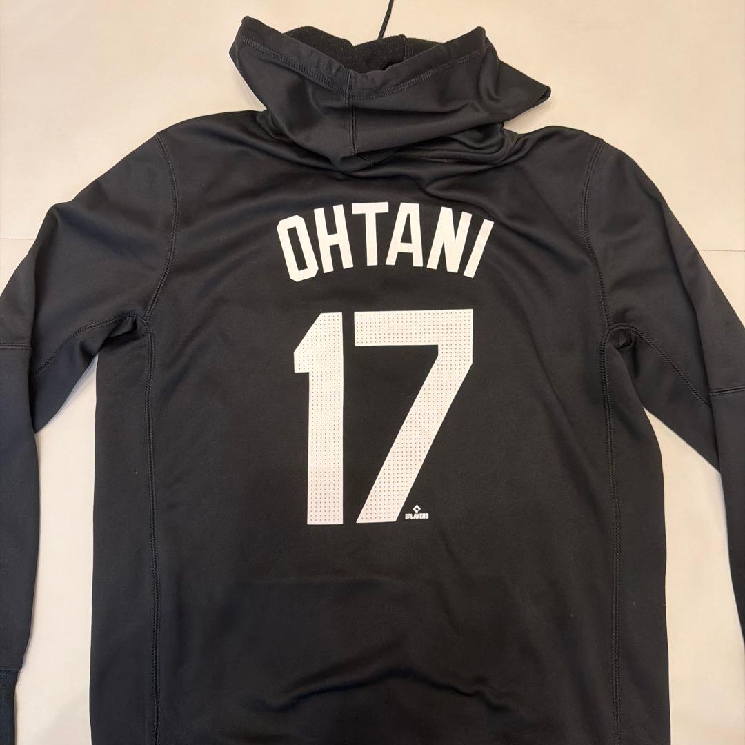 NIKE パーカー ドジャース 大谷翔平 名前入り - メルカリ