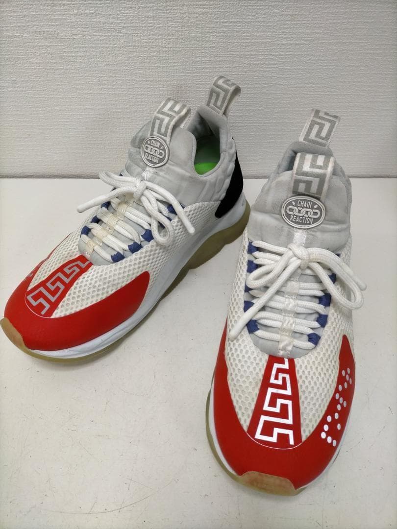 ヴェルサーチ チェーンリアクション スニーカー 白×灰色 251121-7Y