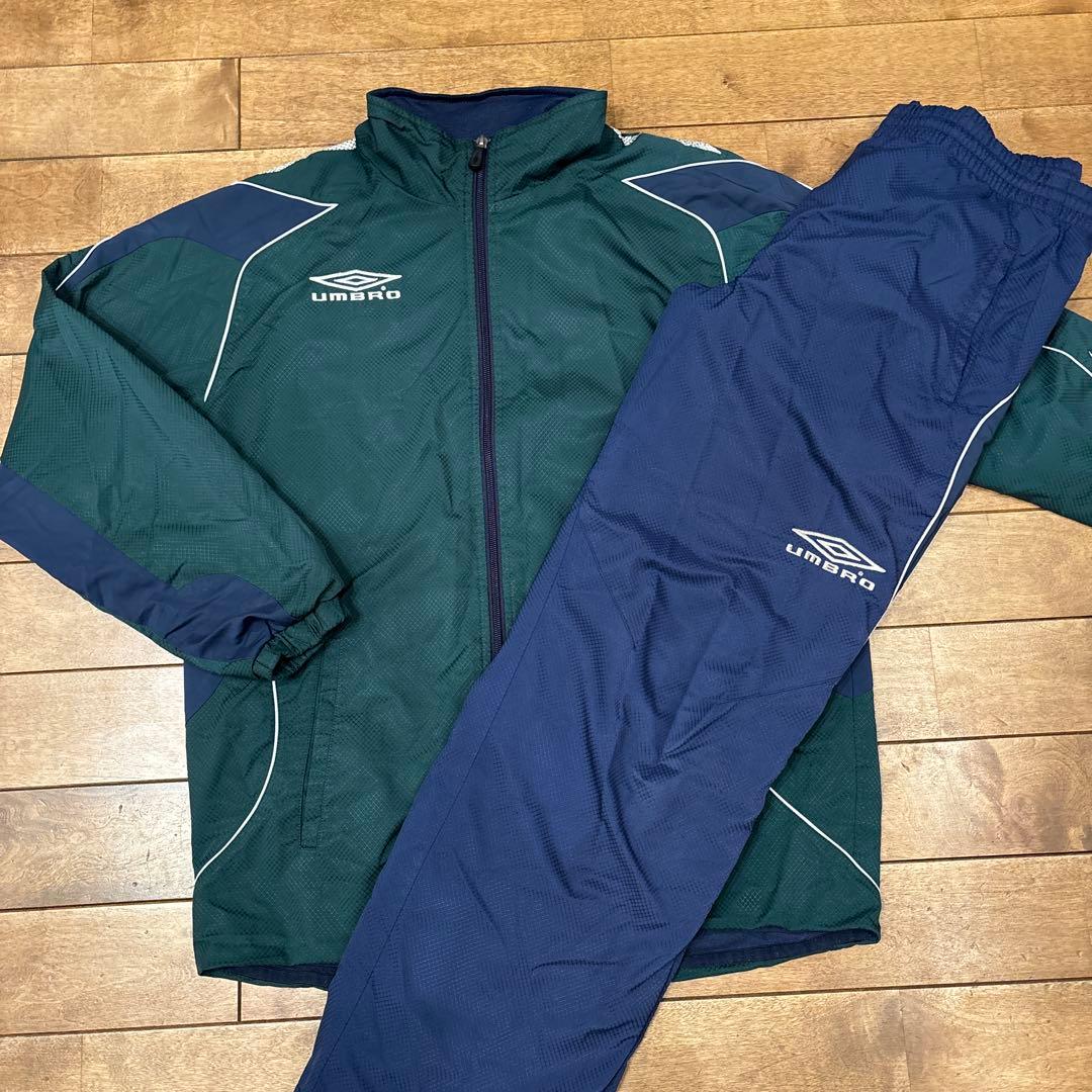 90s アンブロ ピステ上下 中綿 セットアップ 裏起毛 白タグ M - メルカリ