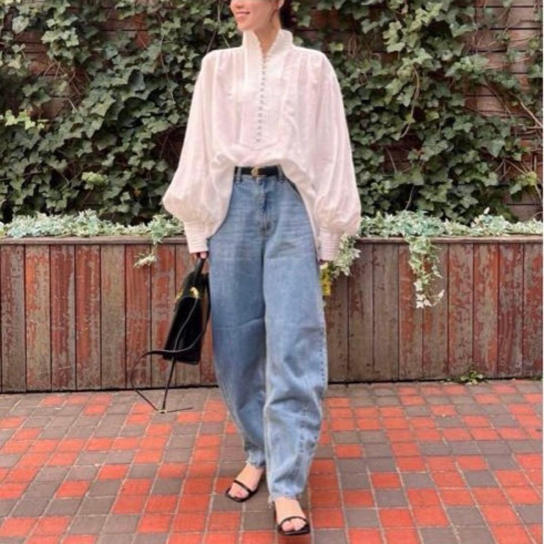 新品タグ付✨カデュネ 神崎恵 タックボリュームブラウス 38 - メルカリ