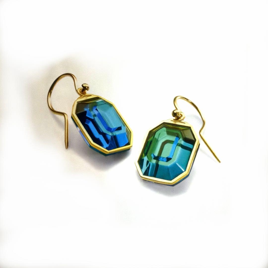 【新品】未使用　Baccarat バカラ ピアス アルクール スカラベグリーン Baccarat ピアス 新品 未使用 バカラ アルクール スカラベグリーン