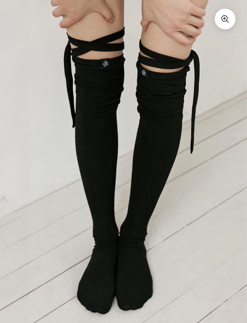 ダーリッチの齊藤早紀着用 City Breeze ニーハイソックス