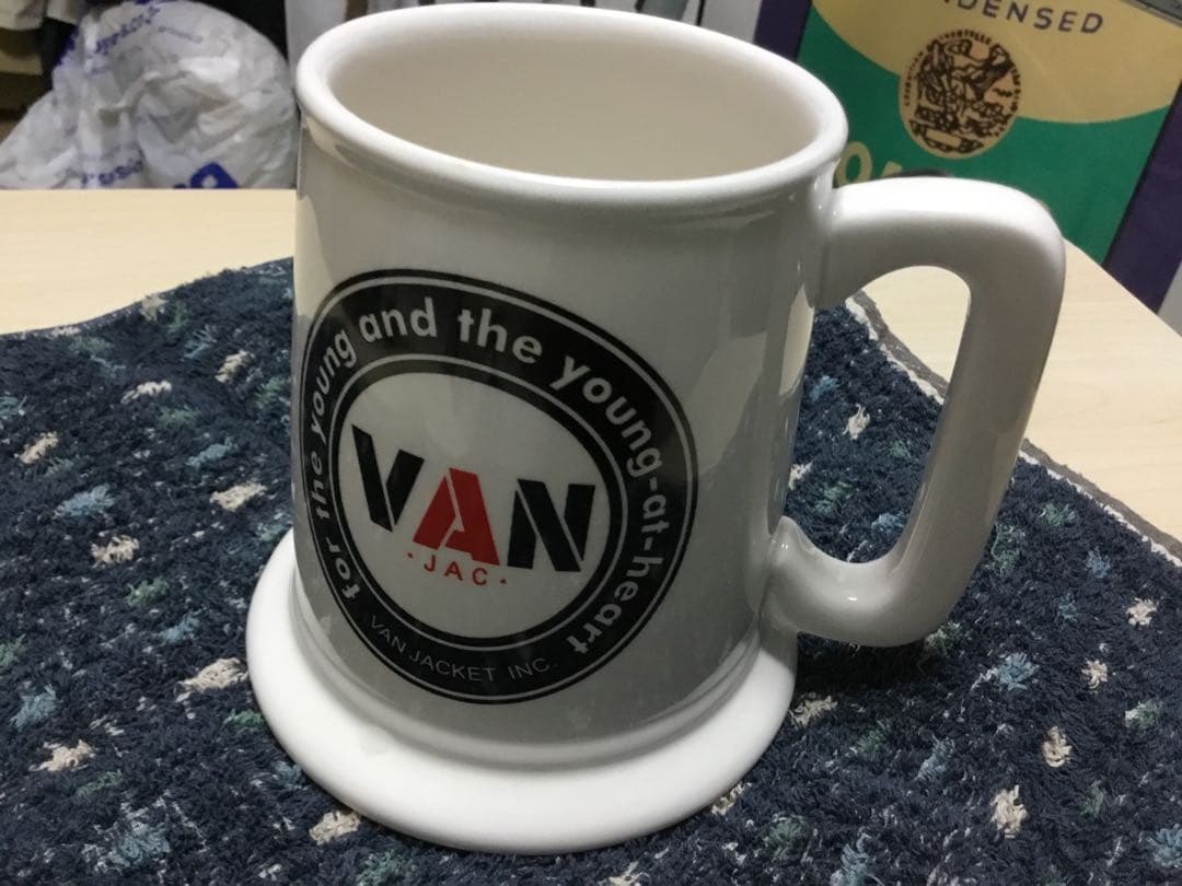 VAN マグカップ 新品未使用品 ヴァンヂャケット外箱あり 着払い対応