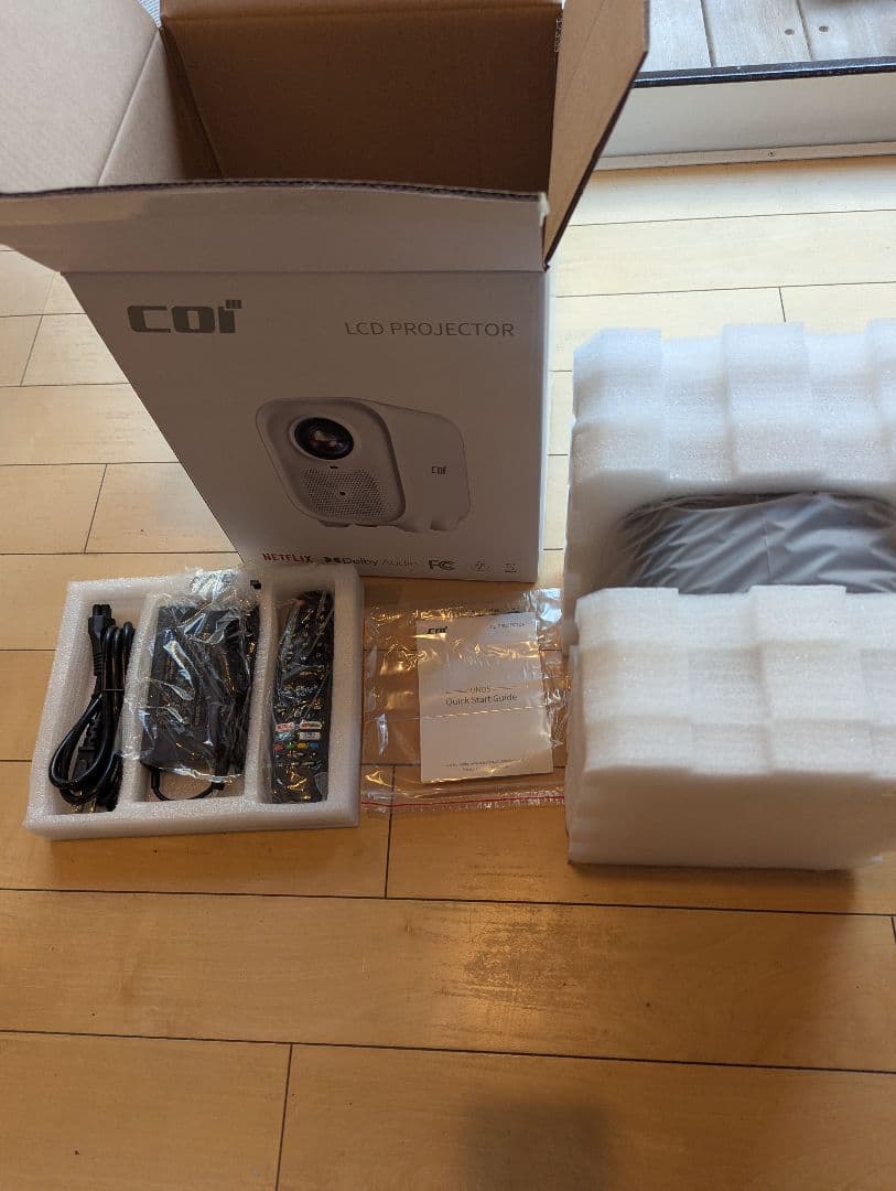 未使用品 プロジェクターCOI-UNO5 800ANSI Netflix認定 黒 - メルカリ