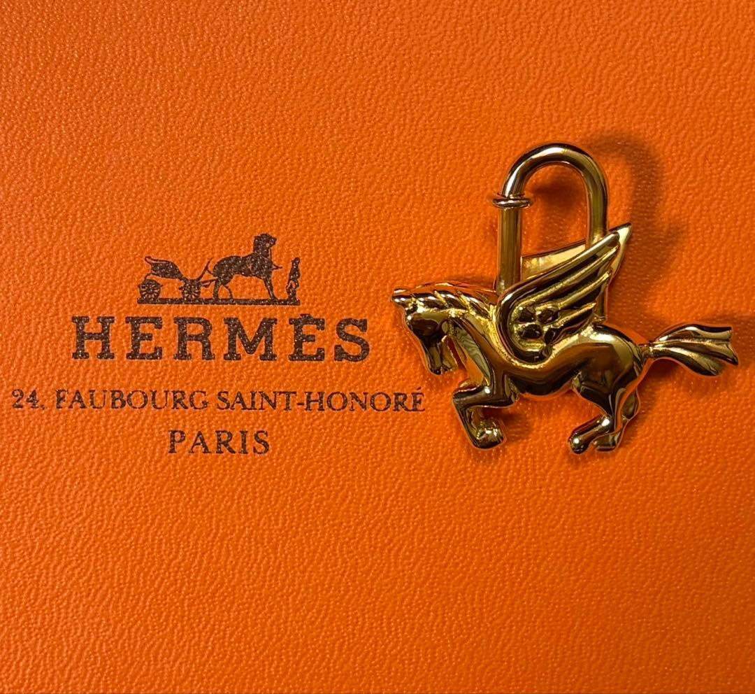 美品]HERMES エルメス カデナ ペガサス ゴールド - メルカリ