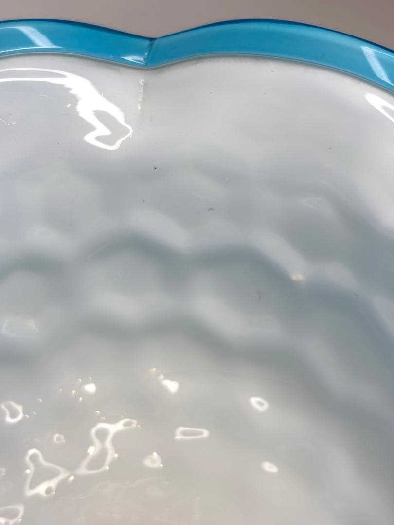 昔ガラスアンティーク花縁フリル亀甲紋様ガラスコンポートブルー