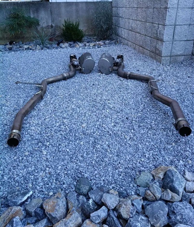 マセラティ ギブリ用 クライスジーク可変マフラー - メルカリ