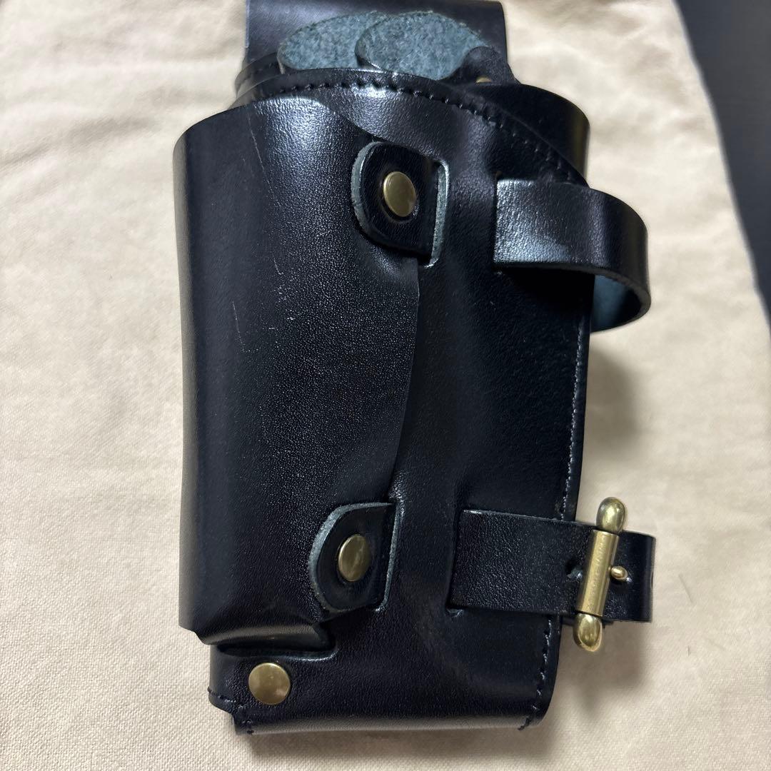 sacra シザーケース 黒 SA-09 元値24200円 - メルカリ